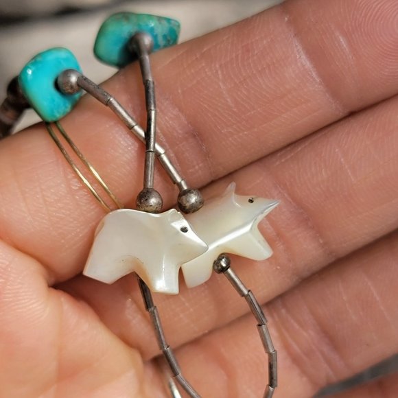 Absolutely stunning handmade Native American sterling silver, MOP bears, turquoi - Picture 5 of 14